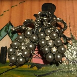 3 for $10:  Vintage Grapes Pin